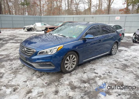 2015 Hyundai Sonata Sport z USA, uszkodzony, nr VIN 5NPE34AF9FH071653